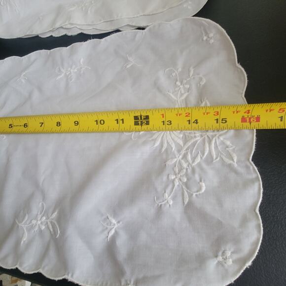 Vintage White Linen Doilies, Vanity Cloth, Dressers Scarf Embroidery Set of 4 - Picture 9 of 9